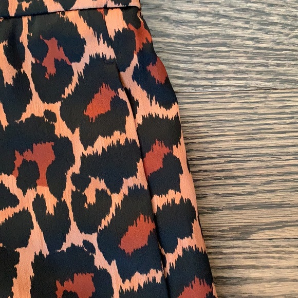 NEW! - J. CREW HIGH RISE LEOPARD SZ 4 TROUSERS - Picture 10 of 16